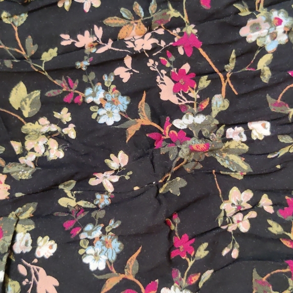 Adorable Shorts romper with Over Dress Size XS - Picture 9 of 10